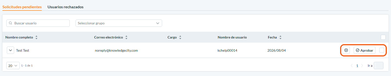 Pestaña Pending requests con sus columnas y los controles Approve y Reject
